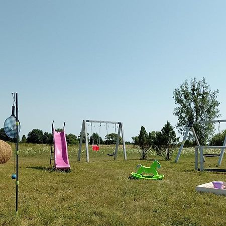 Vila Strefa Kampinos Brochów Exteriér fotografie